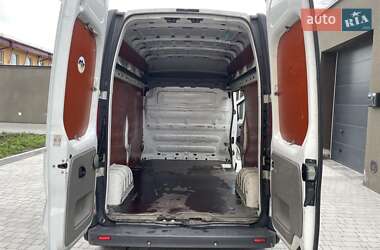 Грузовой фургон Renault Trafic 2014 в 