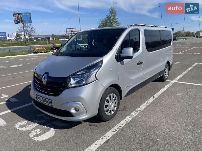 Минивэн Renault Trafic 2017 в Киеве