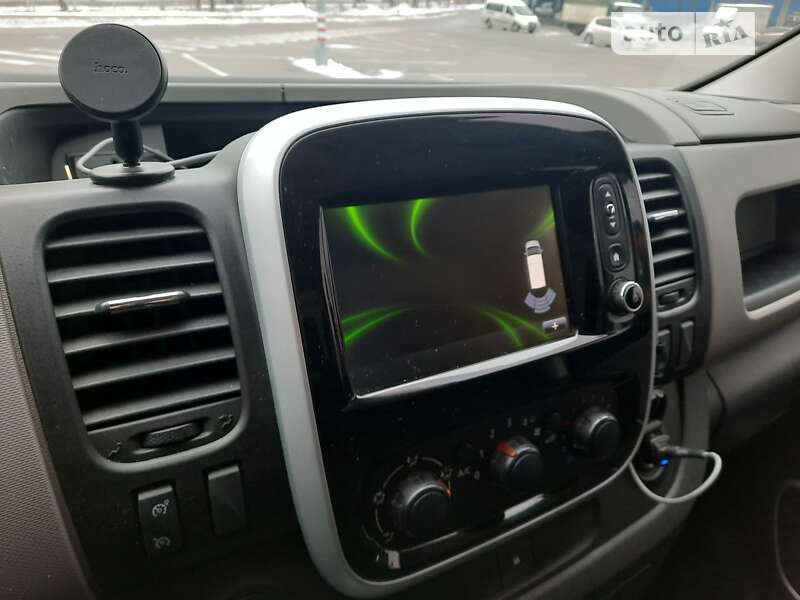 Грузовой фургон Renault Trafic 2016 в Киеве