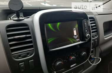 Грузовой фургон Renault Trafic 2016 в 