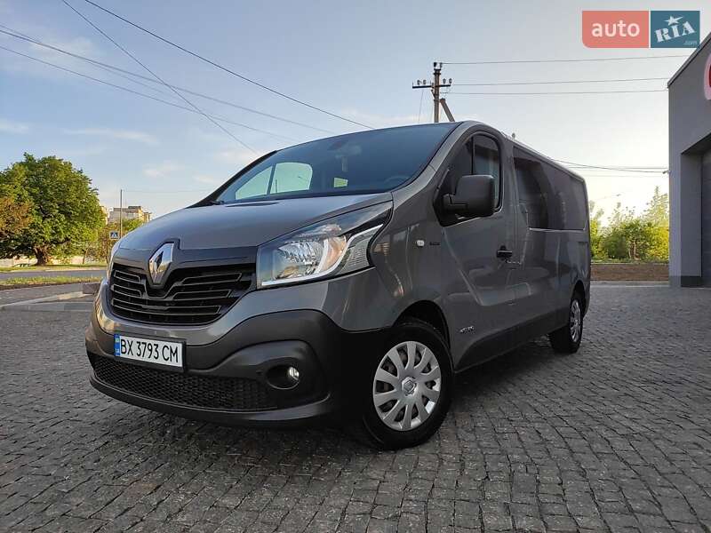 Мінівен Renault Trafic 2015 в Хмельницькому