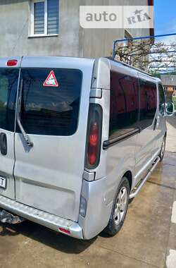 Мінівен Renault Trafic 2003 в Хусті