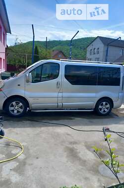 Мінівен Renault Trafic 2003 в Хусті