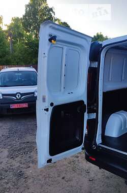 Вантажний фургон Renault Trafic 2021 в Млиніві