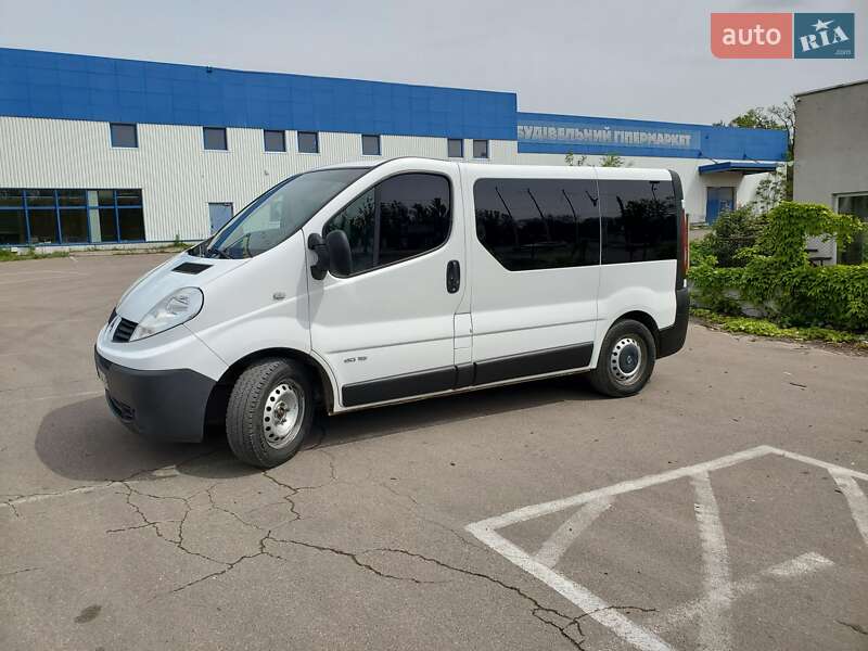 Минивэн Renault Trafic 2007 в Николаеве