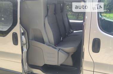 Минивэн Renault Trafic 2009 в Луцке