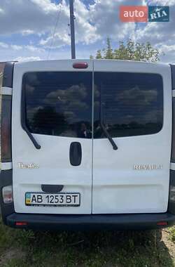 Мінівен Renault Trafic 2006 в Іллінцях