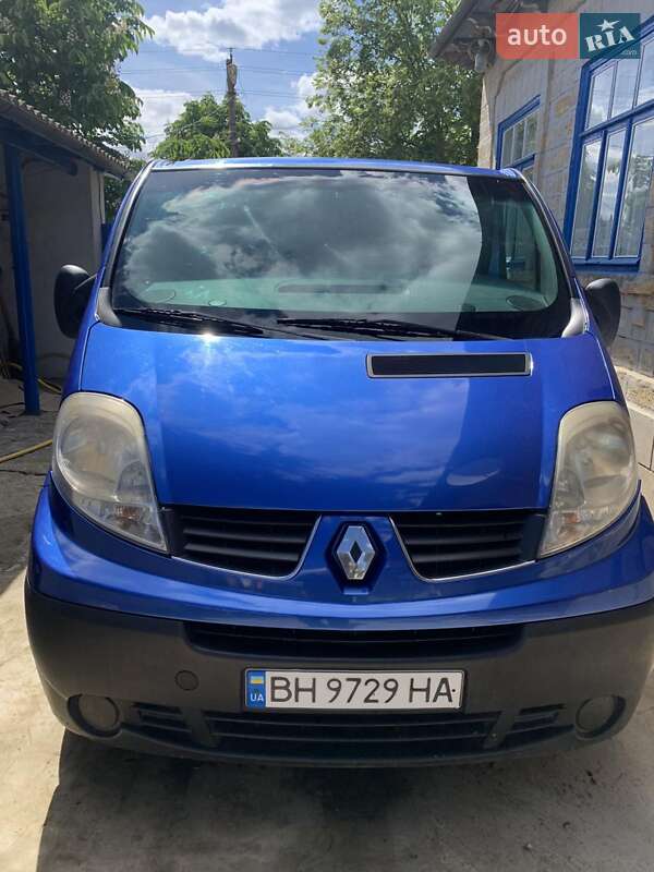 Минивэн Renault Trafic 2007 в Болграде