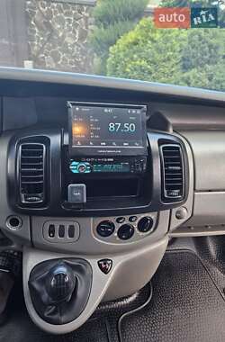 Мінівен Renault Trafic 2006 в 