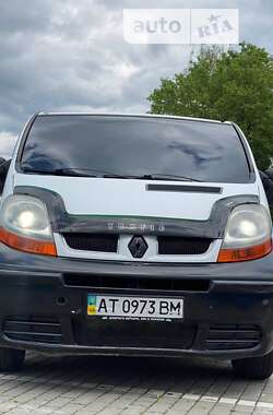Минивэн Renault Trafic 2003 в Коломые