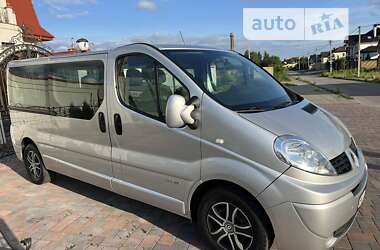 Минивэн Renault Trafic 2011 в Ровно