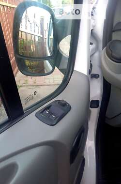 Грузопассажирский фургон Renault Trafic 2012 в Виннице