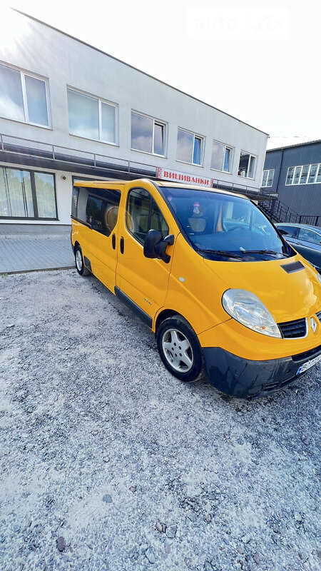 Минивэн Renault Trafic 2008 в Львове