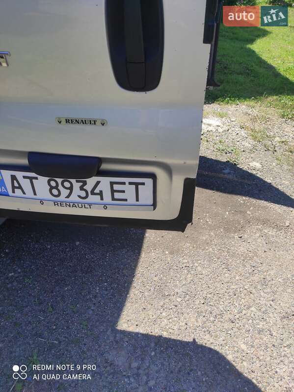 Минивэн Renault Trafic 2008 в Ворохте