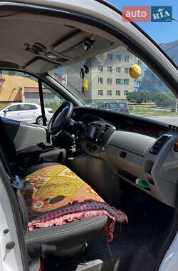 Мікроавтобус Renault Trafic 2005 в 