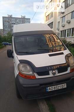 Мінівен Renault Trafic 2004 в Ужгороді