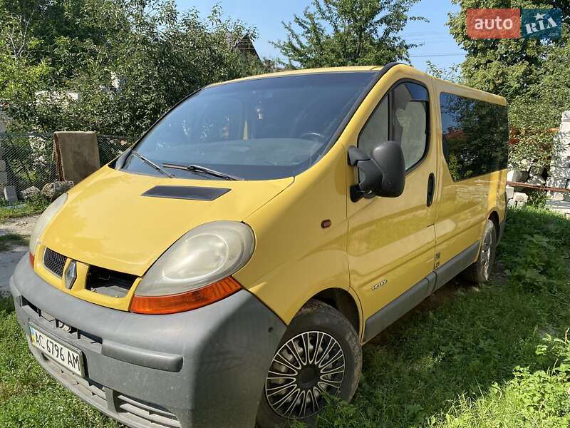 Мінівен Renault Trafic 2003 в Луцьку