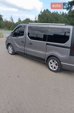 Минивэн Renault Trafic 2015 в Новояворовске