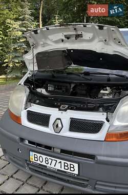 Грузовой фургон Renault Trafic 2006 в 