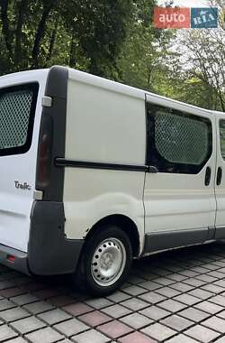 Грузовой фургон Renault Trafic 2006 в 