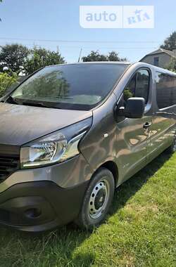 Мінівен Renault Trafic 2016 в Борщеві