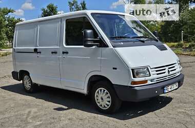 Вантажний фургон Renault Trafic 1998 в Кривому Розі