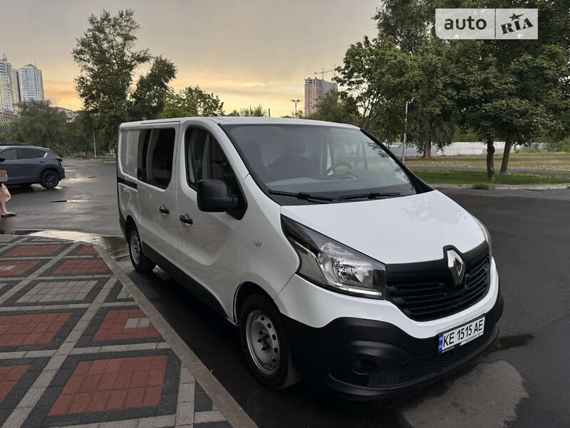 Грузовой фургон Renault Trafic 2015 в Днепре