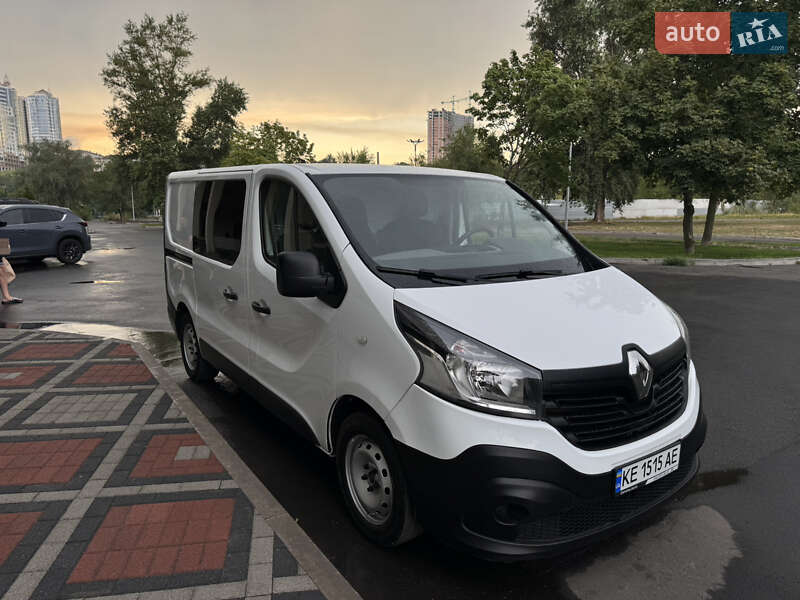 Renault Trafic 2015