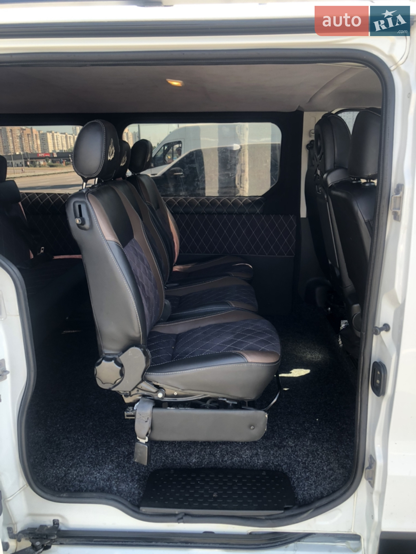 2015 Renault Trafic - мініатюра 15