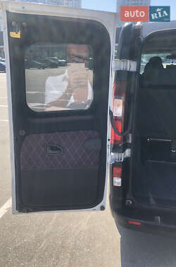 Минивэн Renault Trafic 2015 в Киеве