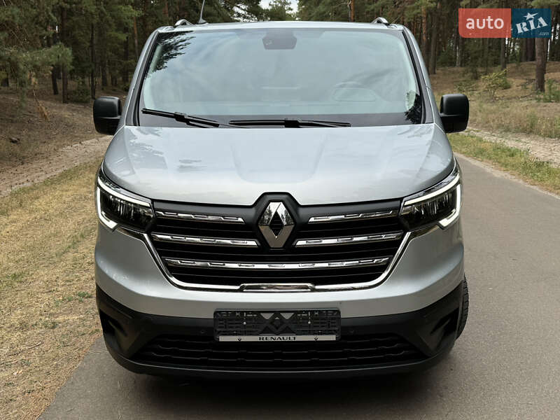 Минивэн Renault Trafic 2024 в Киеве