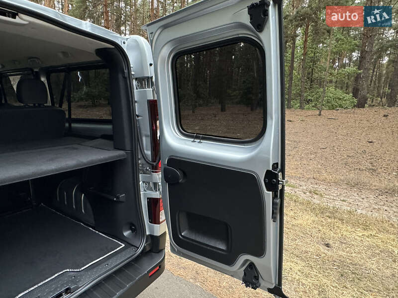Минивэн Renault Trafic 2024 в Киеве
