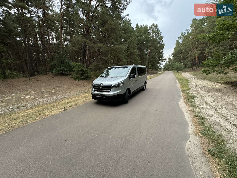 Минивэн Renault Trafic 2024 в Киеве