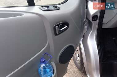 Минивэн Renault Trafic 2012 в 