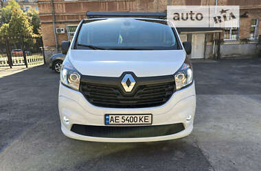 Минивэн Renault Trafic 2015 в Кривом Роге