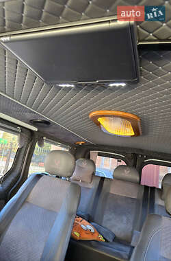 Минивэн Renault Trafic 2015 в 