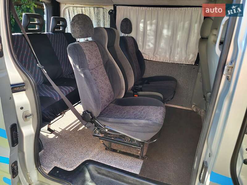 Минивэн Renault Trafic 2004 в Дрогобыче фото 5 Минивэн Renault Trafic 2004 в Дрогобыче