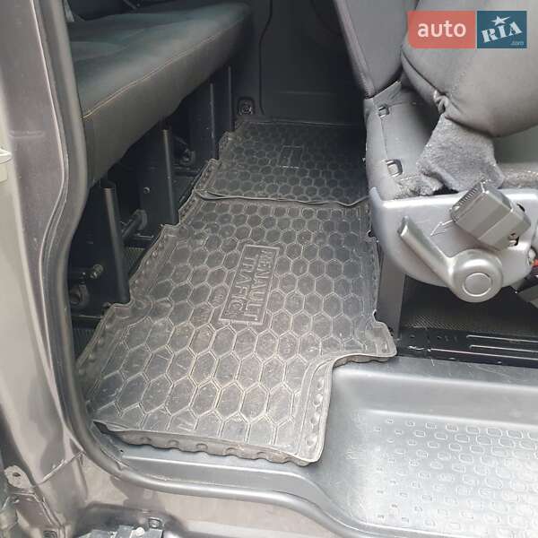 Минивэн Renault Trafic 2017 в Ровно