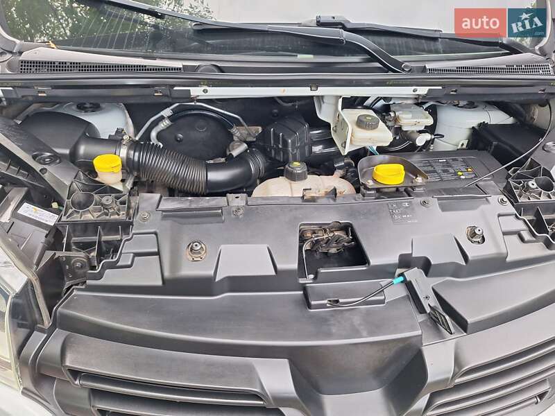 Минивэн Renault Trafic 2015 в Черновцах