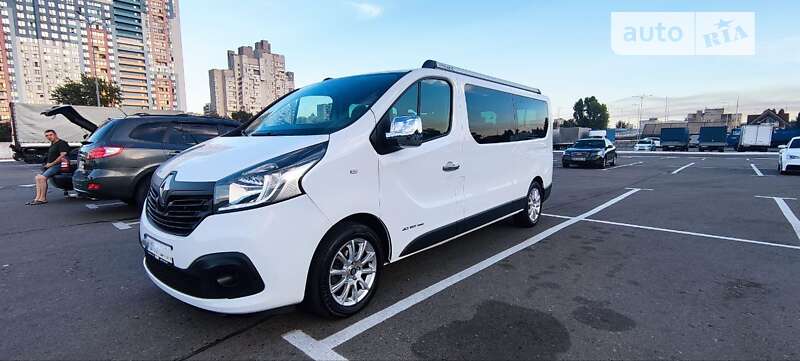 Минивэн Renault Trafic 2017 в Киеве