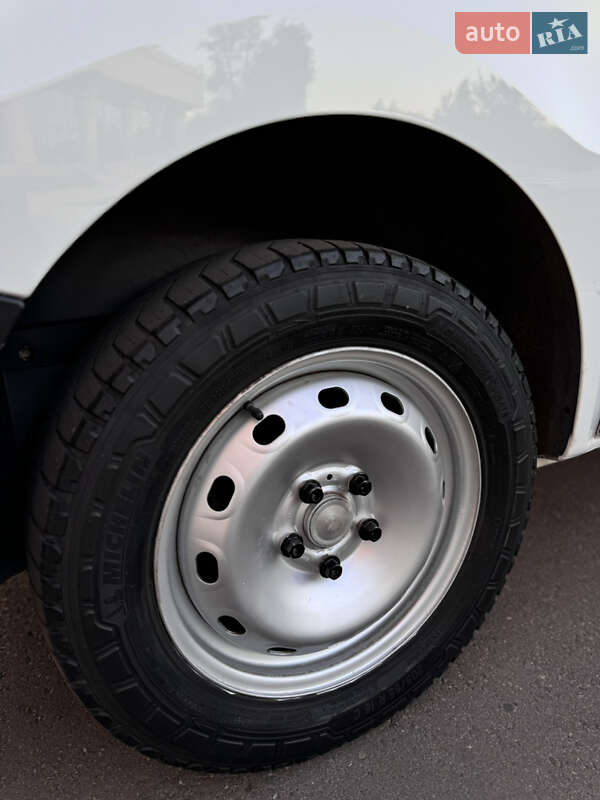 Грузовой фургон Renault Trafic 2015 в Днепре фото 13 Грузовой фургон Renault Trafic 2015 в Днепре