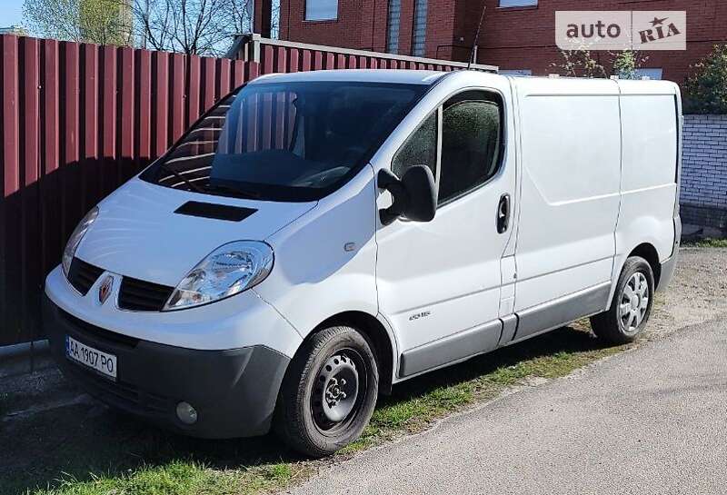 Грузовой фургон Renault Trafic 2013 в Киеве