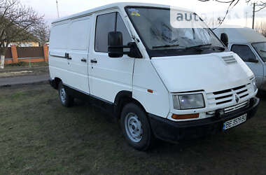 Грузовой фургон Renault Trafic 1996 в Очакове