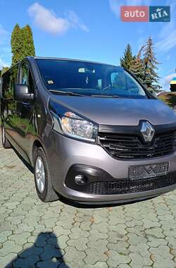 Минивэн Renault Trafic 2015 в Дубно