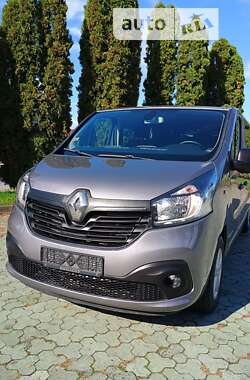 Мінівен Renault Trafic 2015 в Дубні