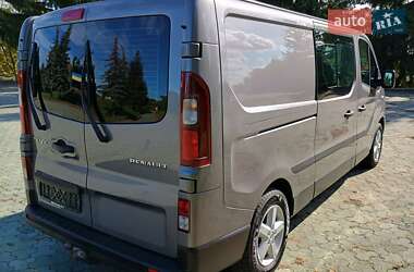 Минивэн Renault Trafic 2015 в Дубно