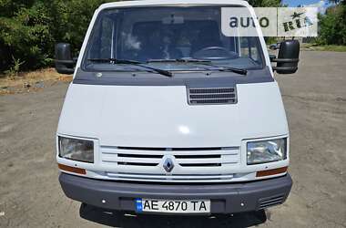 Вантажний фургон Renault Trafic 1998 в Кривому Розі