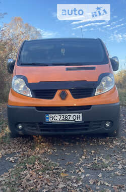 Мінівен Renault Trafic 2008 в Хирові