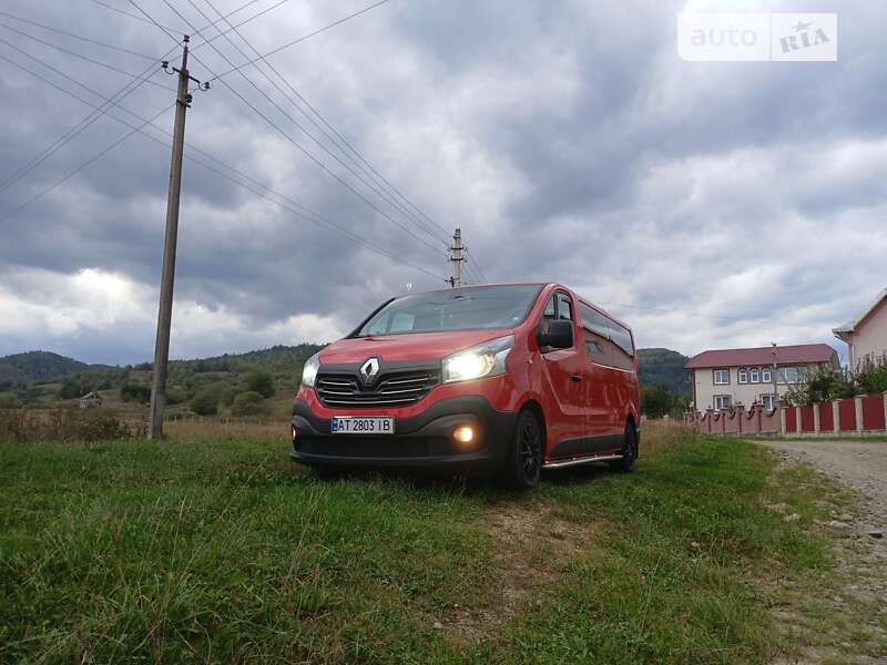 Мінівен Renault Trafic 2016 в Івано-Франківську