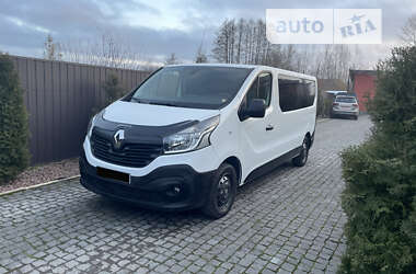 Вантажопасажирський фургон Renault Trafic 2018 в Коростені